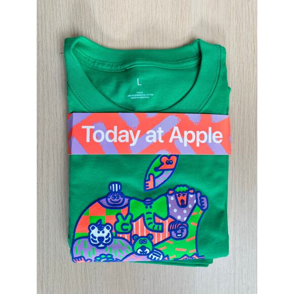 Apple Tops - Rare Today at Apple Green Cotton T-Shirt Size L (Youth)